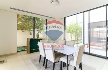 Villa - 5 Bedrooms - 6 Bathrooms for sale in West Yas - Yas Island - Abu Dhabi
