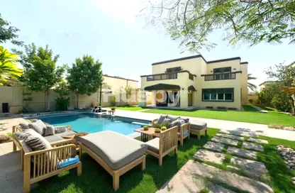 Villa - 4 Bedrooms - 5 Bathrooms for rent in Legacy - Jumeirah Park - Dubai