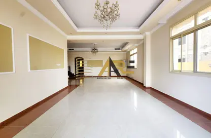 Villa - 5 Bedrooms - 7+ Bathrooms for rent in Al Tay East - Al Suyoh - Sharjah