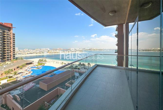 Apartment - 1 Bedroom - 2 Bathrooms for rent in Sapphire - Tiara Residences - Palm Jumeirah - Dubai