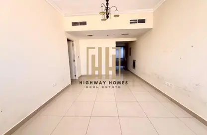 Apartment - 1 Bedroom - 2 Bathrooms for rent in Muwaileh 3 Building - Muwaileh - Sharjah