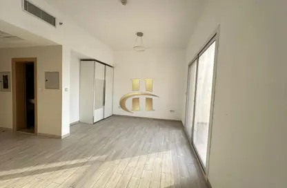 Apartment - Studio - 1 Bathroom for rent in Oxford Residence - Jumeirah Village Circle - Dubai Apartment - Studio - 1 Bathroom for rent in Oxford Residence - Jumeirah Village Circle - Dubai