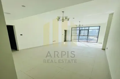 Apartment - 1 Bedroom - 2 Bathrooms for rent in Jumeirah Garden City - Al Satwa - Dubai