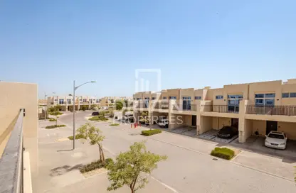 Townhouse - 4 Bedrooms - 3 Bathrooms for rent in Victoria 2 - Damac Hills 2 - Dubai