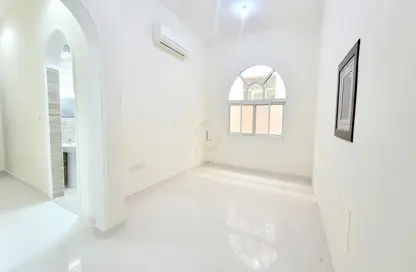 صورة لـ غرفة فارغة شقة - 2 غرف نوم - 3 حمامات للايجار في عود بن سجحان - المويجي - العين ، صورة رقم 1