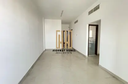 Apartment - 1 Bedroom - 2 Bathrooms for rent in Rolla Square - Rolla Area - Sharjah