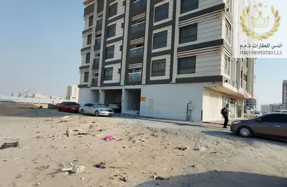 عمارة بالكامل - 8 غرف نوم - 8 حمامات للبيع في الجرف - عجمان وسط المدينة - عجمان