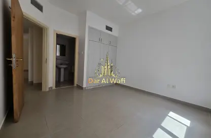 شقة - 2 غرف نوم - 2 حمامات للايجار في شارع بوخارا ​ - النهدة - الشارقة