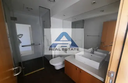 Apartment - 2 Bedrooms - 3 Bathrooms for sale in Al Dana - Al Raha Beach - Abu Dhabi