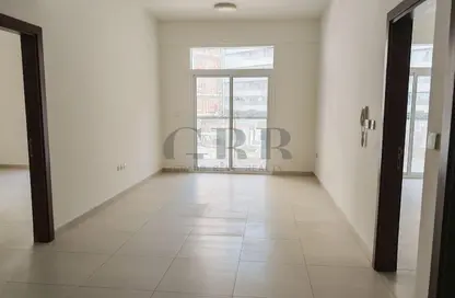 شقة - 2 غرف نوم - 2 حمامات للايجار في بوابة بن غاطي - الجداف - دبي