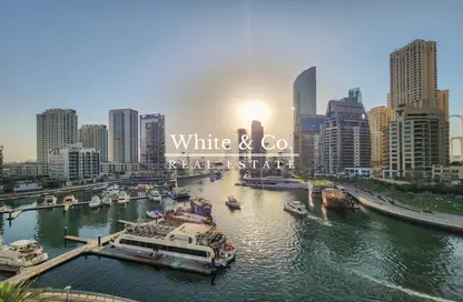 Apartment - 2 Bedrooms - 3 Bathrooms for sale in Stella Maris - Dubai Marina - Dubai