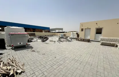 أرض - استوديو للايجار في الصجعة الصناعية - آلصجعه - الشارقة