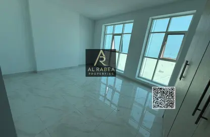 Apartment - 3 Bedrooms - 2 Bathrooms for rent in Corniche Tower - Ajman Corniche Road - Ajman