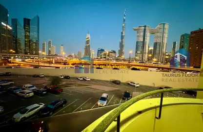 شقة - 3 غرف نوم - 3 حمامات للايجار في مبنى الشيخ راشد - شارع الشيخ زايد - دبي