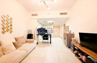 Apartment - 1 Bedroom - 1 Bathroom for rent in Binghatti Rose - Jumeirah Village Circle - Dubai