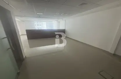 Office Space - Studio for rent in The Burlington - Business Bay - Dubai