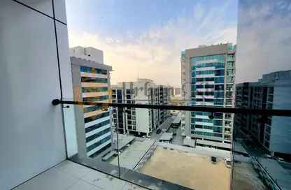 شقة - 2 غرف نوم - 3 حمامات للايجار في ند الحمر - دبي