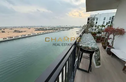 Apartment - 2 Bedrooms - 2 Bathrooms for rent in Waters Edge - Yas Island - Abu Dhabi
