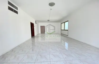 Empty Room image for: Apartment - 3 Bedrooms - 3 Bathrooms for rent in Al Rostamani Tower A - Al Rostomani Towers - Sheikh Zayed Road - Dubai, Image 1