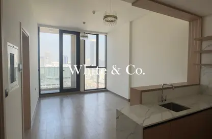Apartment - 1 Bedroom - 2 Bathrooms for rent in AURA by Grovy - Jumeirah Village Circle - Dubai