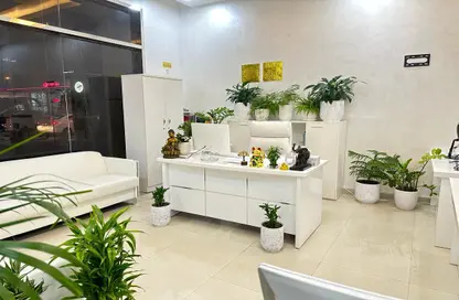 Business Centre - Studio - 1 Bathroom for rent in Al Rostamani Building - Port Saeed - Deira - Dubai