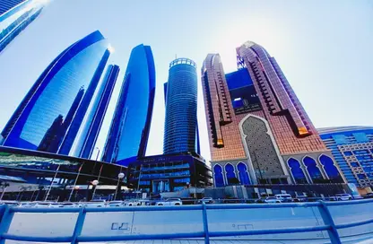 Apartment - 2 Bedrooms - 3 Bathrooms for rent in Etihad Tower 4 - Etihad Towers - Corniche Road - Abu Dhabi