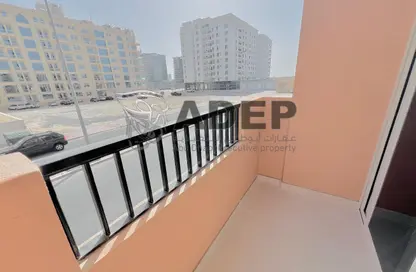 Apartment - 2 Bedrooms - 4 Bathrooms for rent in Al Rawdha Residence C98 - Rawdhat Abu Dhabi - Abu Dhabi
