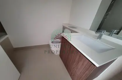 Bathroom image for: Apartment - 1 Bathroom for rent in Uptown Al Zahia - Sharjah, Image 1