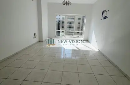 شقة - 2 غرف نوم - 2 حمامات للايجار في مبنى الزبيدي الجديد - المجاز 1 - المجاز - الشارقة