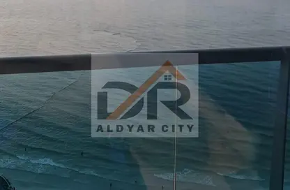 دوبلكس - 3 غرف نوم - 4 حمامات للايجار في مساكن كورنيش عجمان - طريق كورنيش عجمان - عجمان