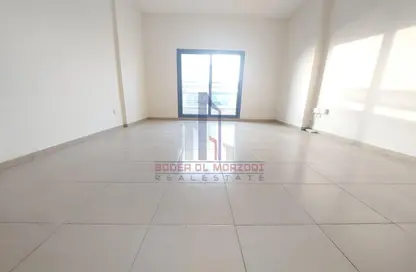 Empty Room image for: Apartment - 2 Bedrooms - 2 Bathrooms for rent in Lootah Tower - Al Nahda - Sharjah, Image 1