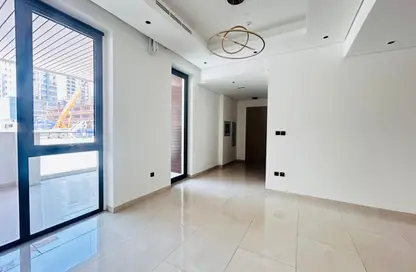 Apartment - 3 Bedrooms - 3 Bathrooms for rent in Al Manal La Rose - Jumeirah Village Circle - Dubai