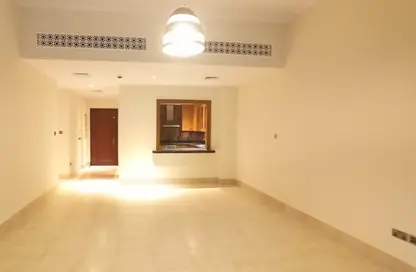 Apartment - 2 Bedrooms - 3 Bathrooms for rent in Yansoon 4 - Yansoon - Old Town - Dubai