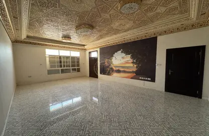 فيلا - 3 غرف نوم - 4 حمامات للايجار في المنايزله - فلج هزاع - العين