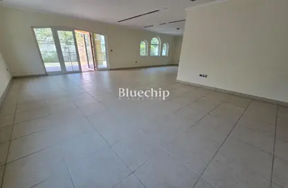 Villa - 3 Bedrooms - 4 Bathrooms for rent in Regional - Jumeirah Park - Dubai