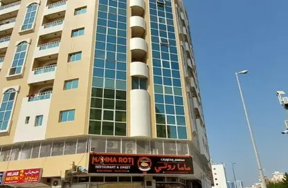 Apartment - 1 Bedroom - 1 Bathroom for rent in Al Azza Building - Al Rumaila - Ajman