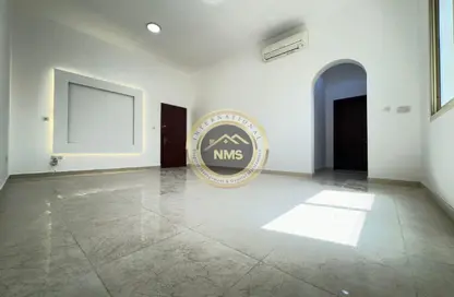 Apartment - Studio - 1 Bathroom for rent in Al Mushrif - Abu Dhabi