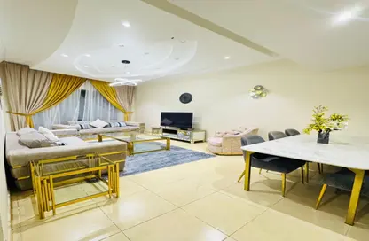 Apartment - 1 Bedroom - 2 Bathrooms for rent in Al Khan Lagoon Tower - Al Khan Lagoon - Al Khan - Sharjah