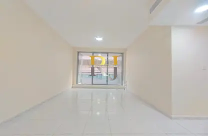 Apartment - 2 Bedrooms - 2 Bathrooms for rent in Mankhool - Bur Dubai - Dubai