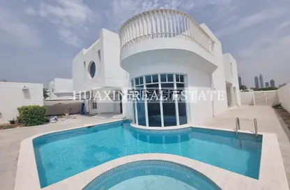 Villa - 5 Bedrooms - 6 Bathrooms for rent in Jumeirah 1 Villas - Jumeirah 1 - Jumeirah - Dubai