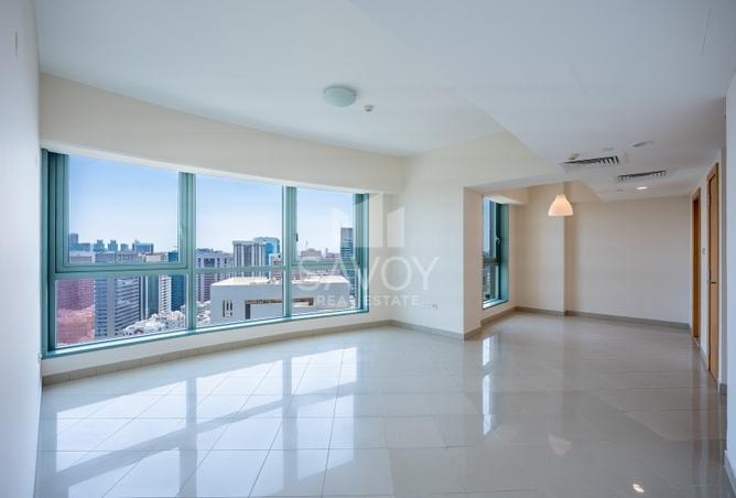 Apartment - 1 Bedroom - 2 Bathrooms for rent in Capital Plaza Tower A - Capital Plaza - Corniche Road - Abu Dhabi
