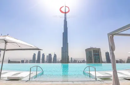 صورة لـ حوض سباحة شقة - غرفة نوم - 2 حمامات للايجار في 1 فندق العنوان-سكاي فيو - أبراج العنوان سكاي فيو - دبي وسط المدينة - دبي ، صورة رقم 1