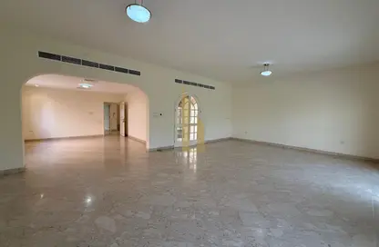 Villa - 5 Bedrooms - 5 Bathrooms for rent in Umm Suqeim 2 Villas - Umm Suqeim 2 - Umm Suqeim - Dubai