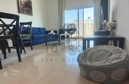 شقة - غرفة نوم - 2 حمامات للايجار في سنتوريوم 1 - أبراج سنتريوم - مدينة دبي للإنتاج (اي ام بي زد) - دبي