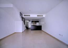 Empty Room image for: Villa - 3 bedrooms - 4 bathrooms for rent in Desert Style - Al Reef Villas - Al Reef - Abu Dhabi, Image 1