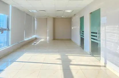 نصف طابق - استوديو - 2 حمامات للايجار في برج السلسلة - منطقة المرور - أبوظبي نصف طابق - استوديو - 2 حمامات للايجار في برج السلسلة - منطقة المرور - أبوظبي