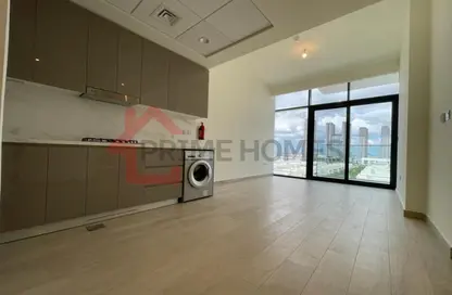 Apartment - 2 Bedrooms - 2 Bathrooms for rent in Azizi Riviera 21 - Meydan One - Meydan - Dubai