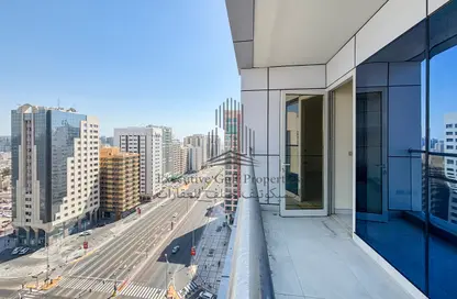 شقة - غرفة نوم - 2 حمامات للايجار في برج المرجان - شارع الفلاح - وسط المدينة - أبوظبي