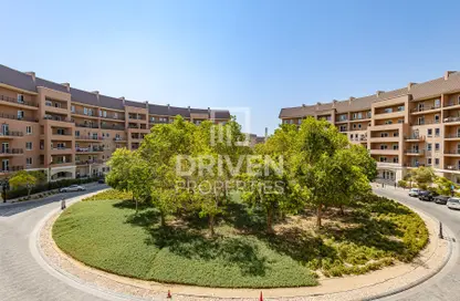 Apartment - 2 Bedrooms - 3 Bathrooms for sale in Shakespeare Circus 2 - Shakespeare Circus - Motor City - Dubai