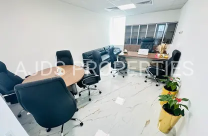 مكتب - استوديو - 1 حمام للايجار في فاطمه محمد احمد بن سليمان - الرفاعة - بر دبي - دبي